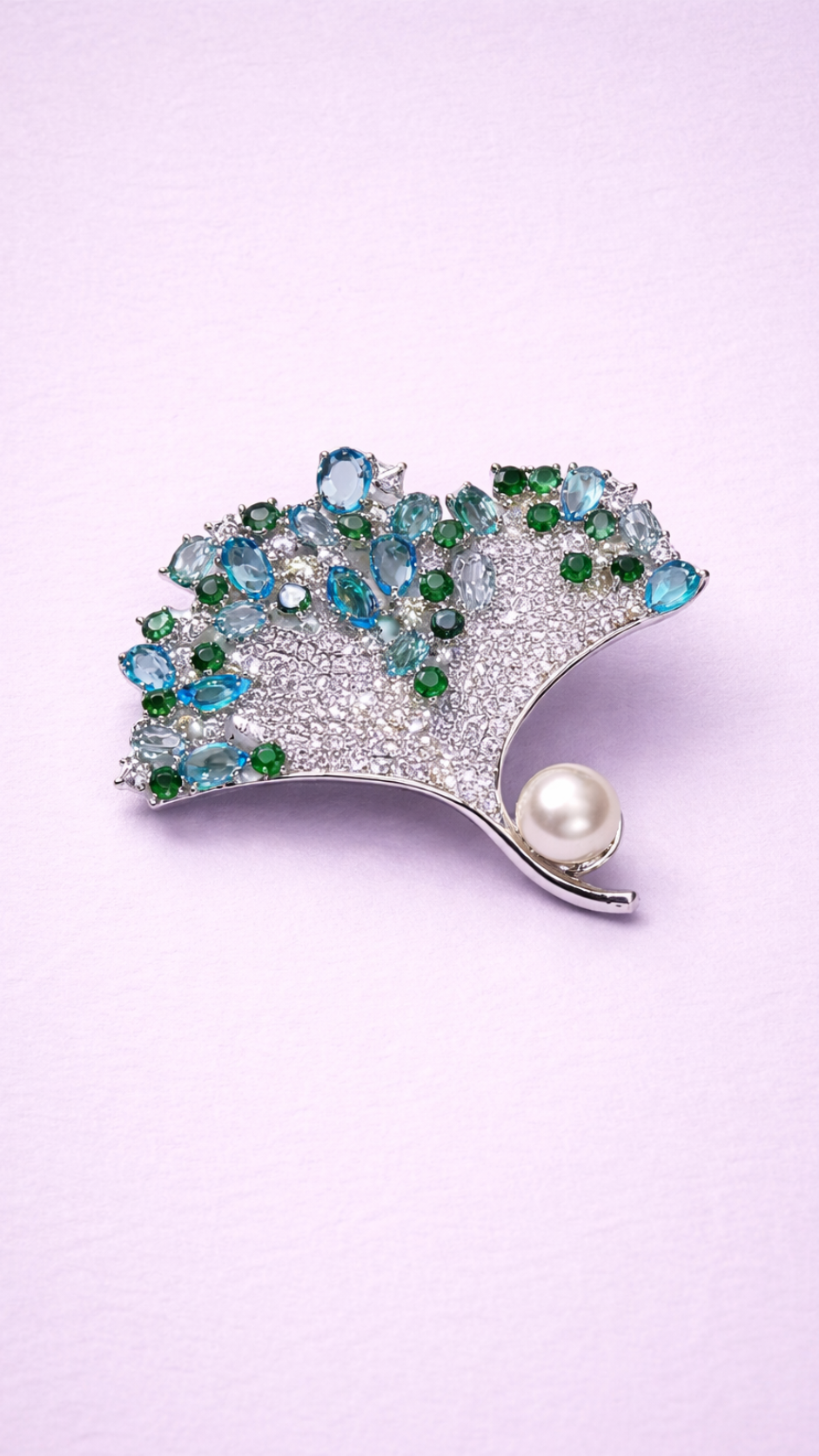 Queens Bloom - Crystal Fan & Pearl Brooch
