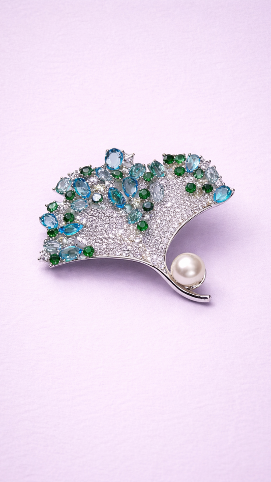 Queens Bloom - Crystal Fan & Pearl Brooch